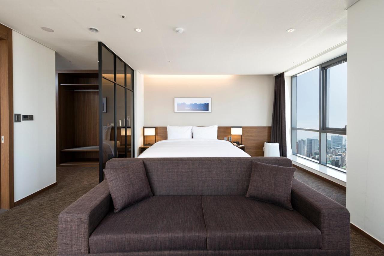 Ramada Encore By Wyndham Busan Haeundae Exterior photo