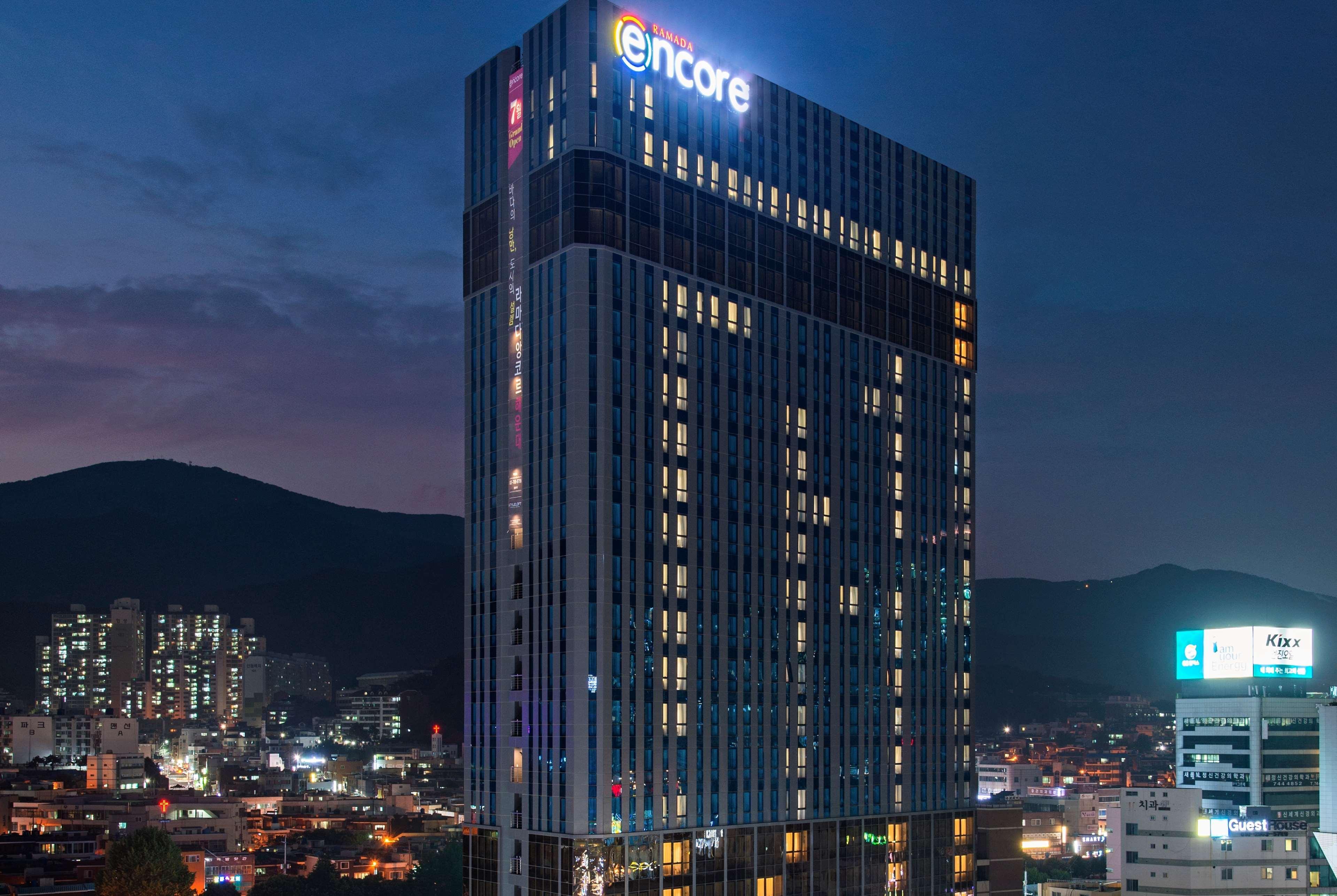 Ramada Encore By Wyndham Busan Haeundae Exterior photo