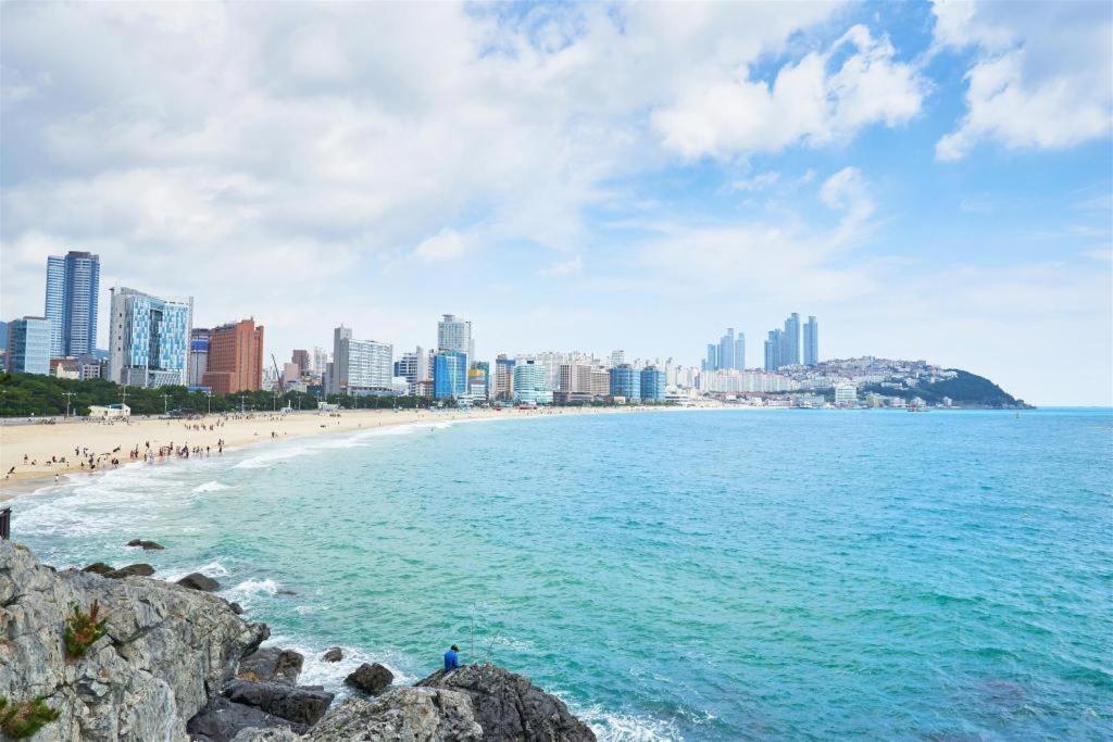 Ramada Encore By Wyndham Busan Haeundae Exterior photo