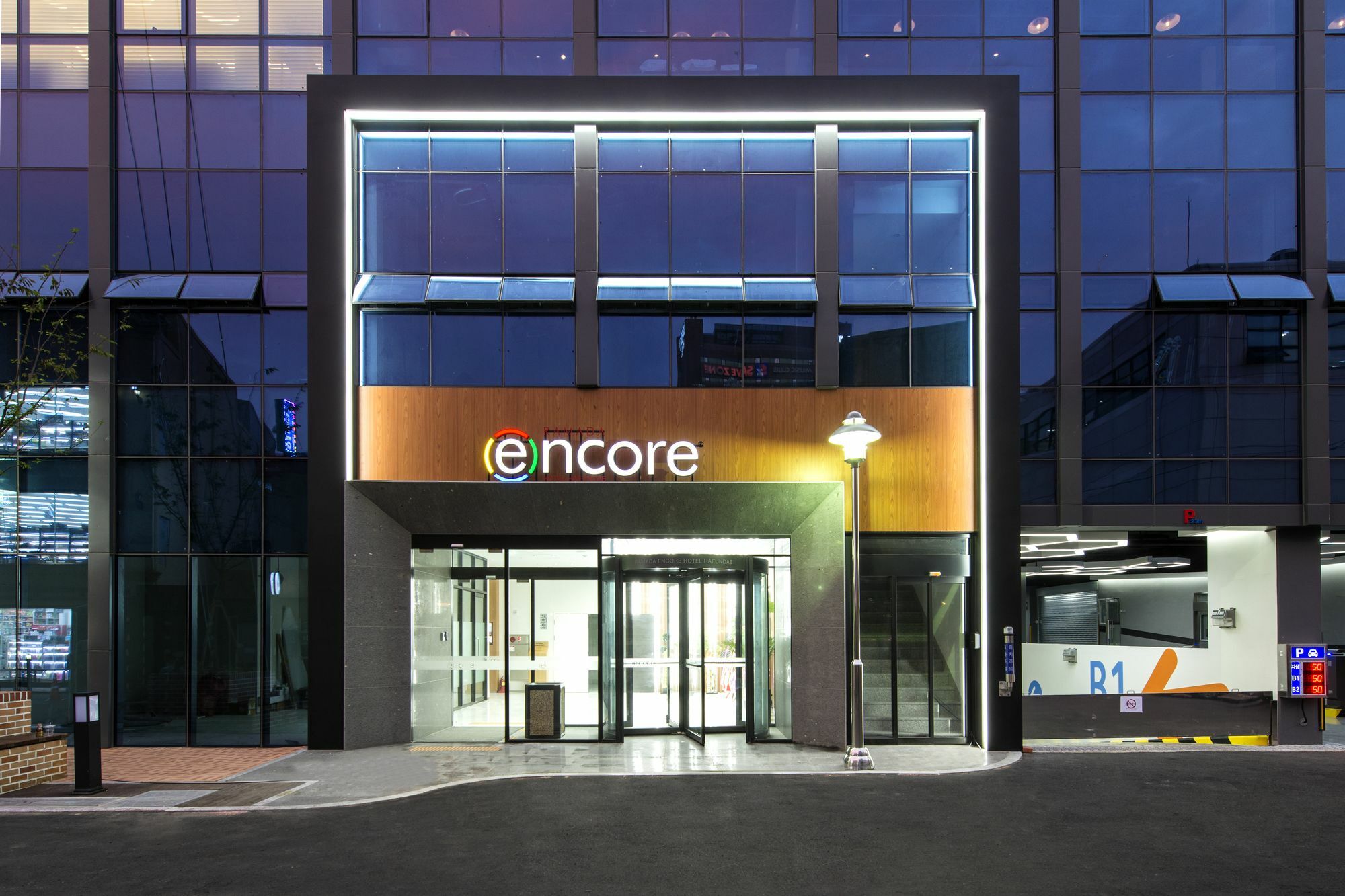 Ramada Encore By Wyndham Busan Haeundae Exterior photo