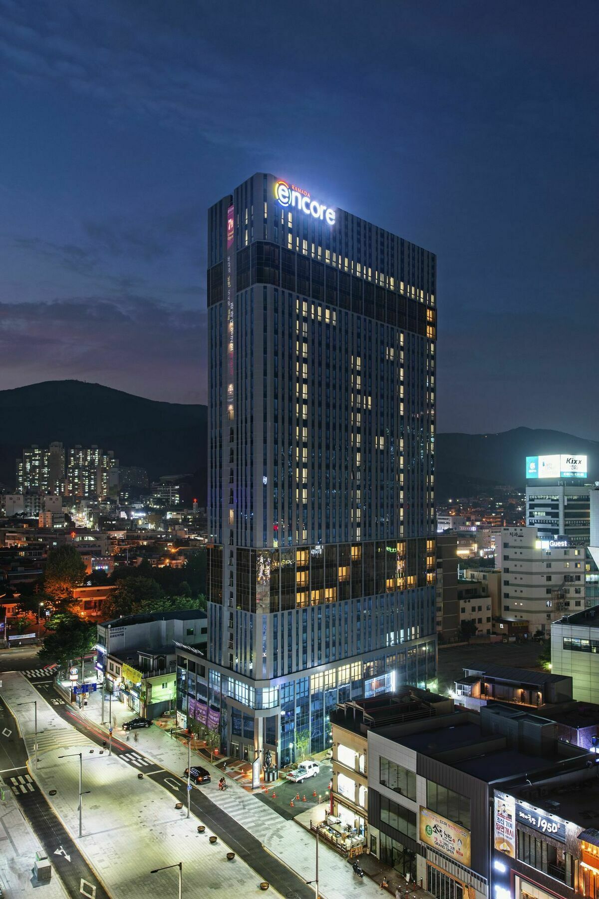 Ramada Encore By Wyndham Busan Haeundae Exterior photo