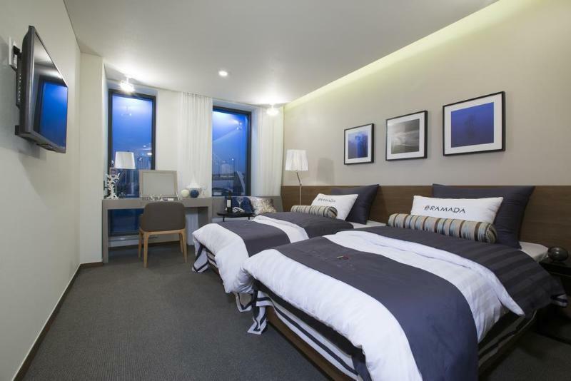 Ramada Encore By Wyndham Busan Haeundae Exterior photo
